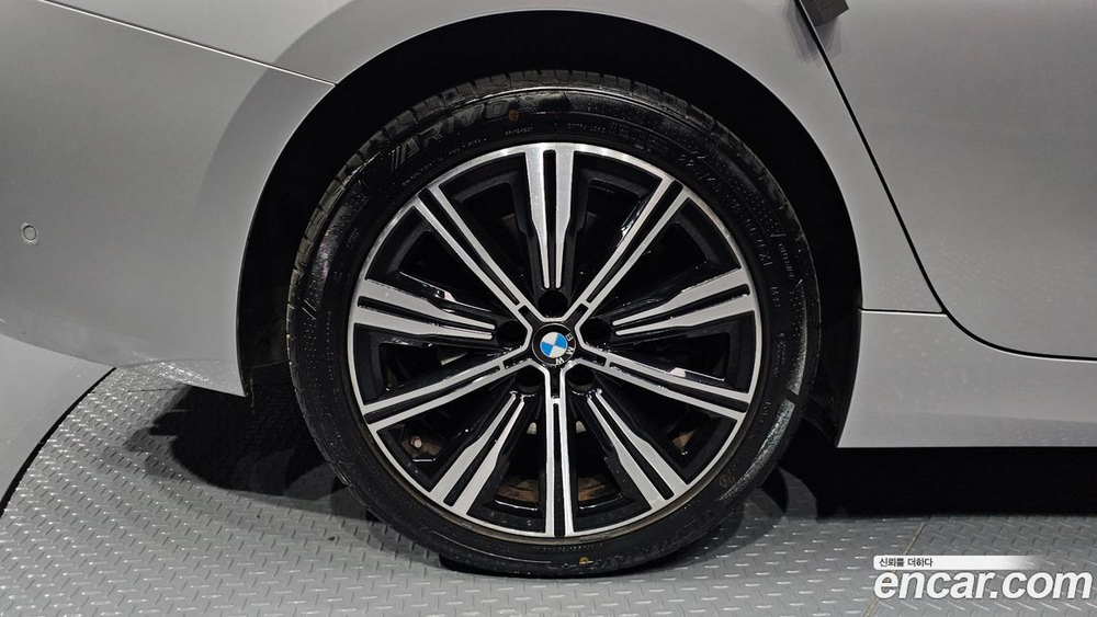BMW 3 Series (G20) 330e (07.2020)