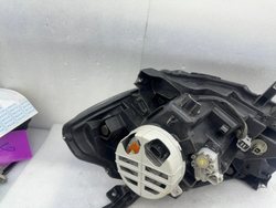 Оригинальная правая фара (галоген) Suzuki SX4 2014-2015,
