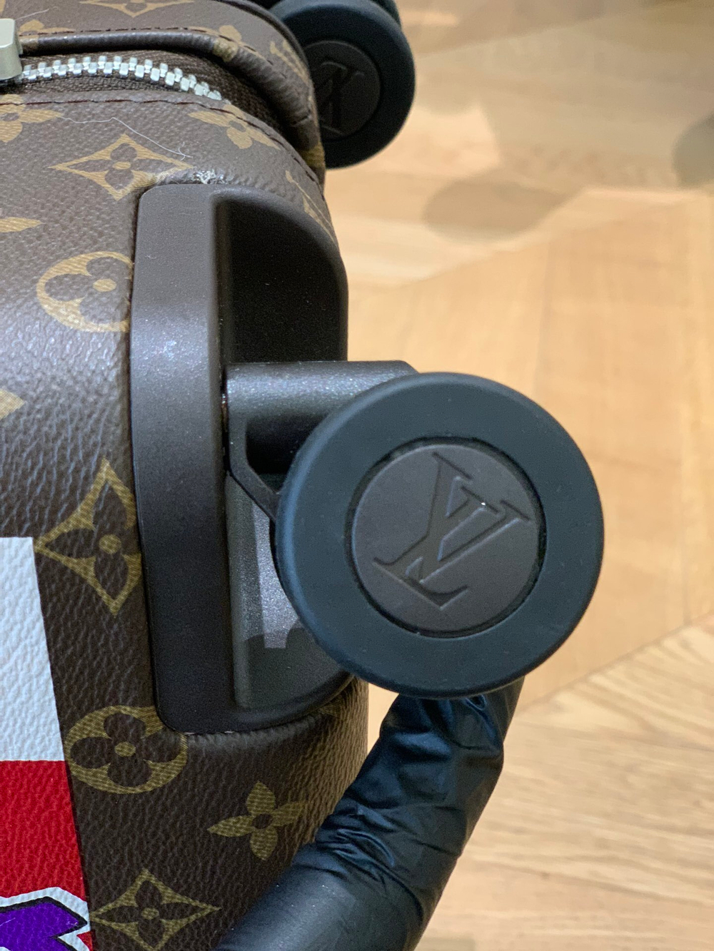 Louis Vuitton Horizon 55