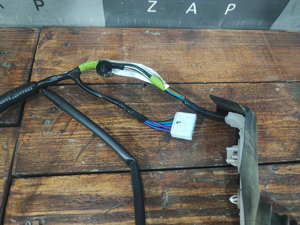 Проводка двери задней правой Mazda 3 (BK) 02-09 Б/У Оригинал B32H67220C