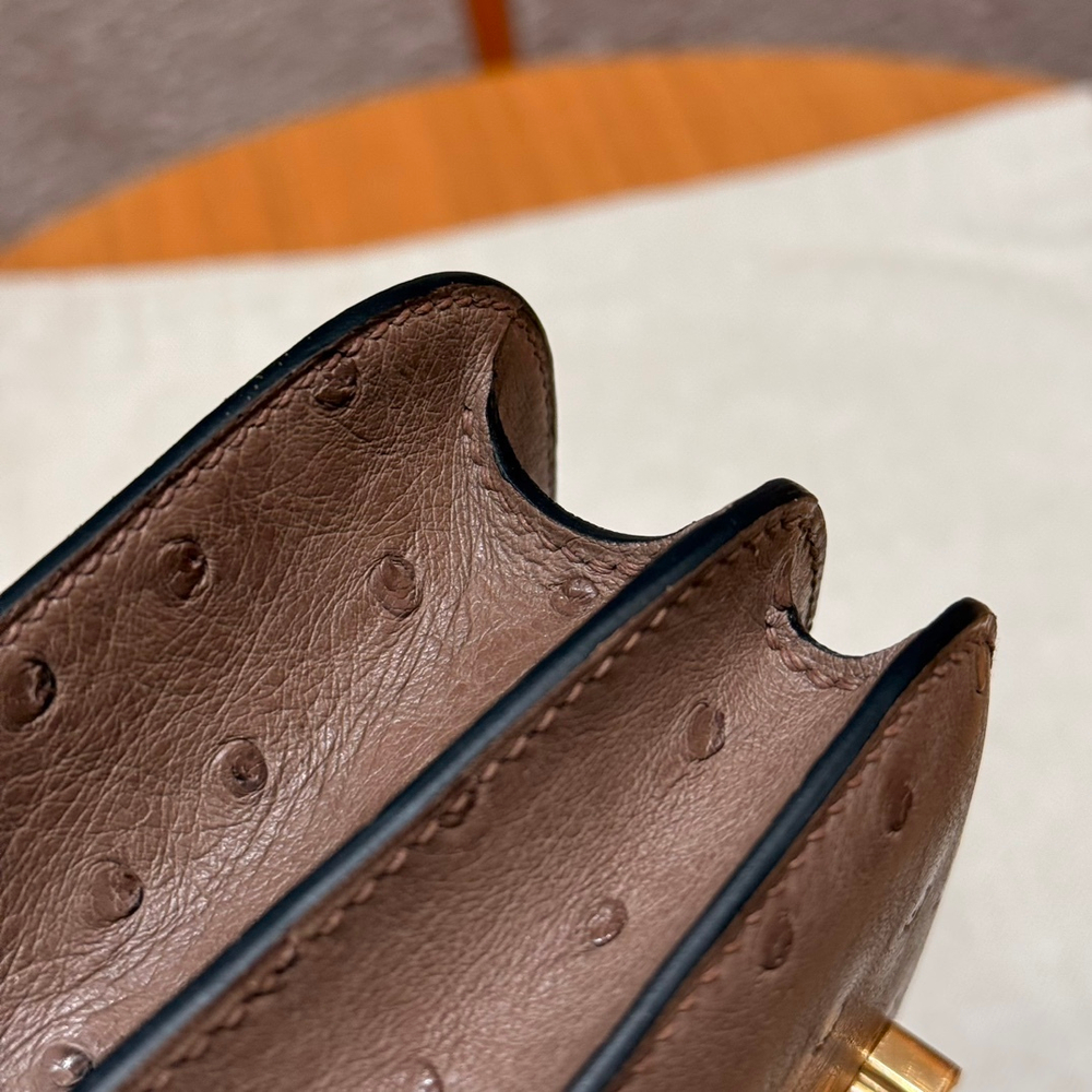 Hermes Constance 18