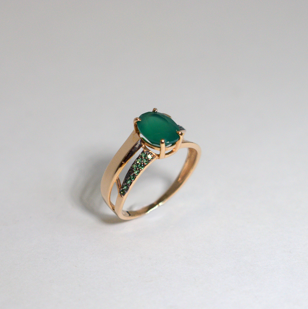 Кольцо с агатом.