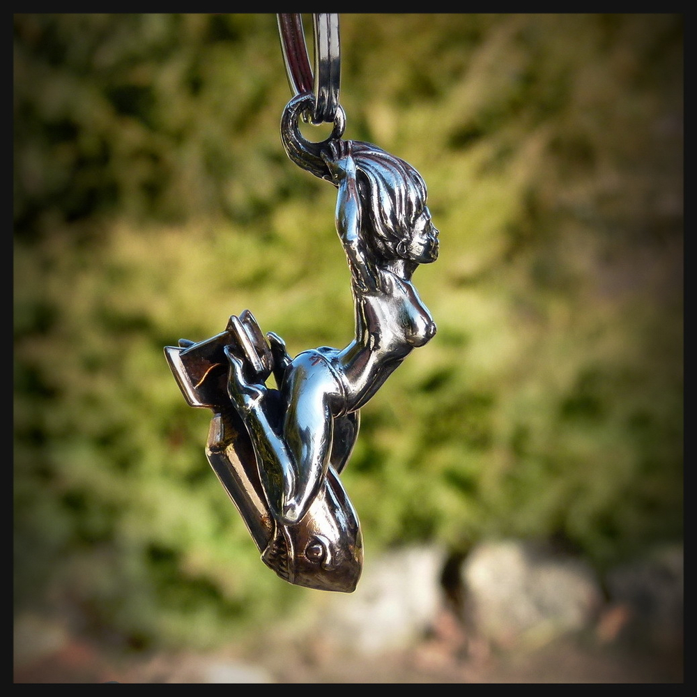 Брелок для ключей "Бетти" , биметалл