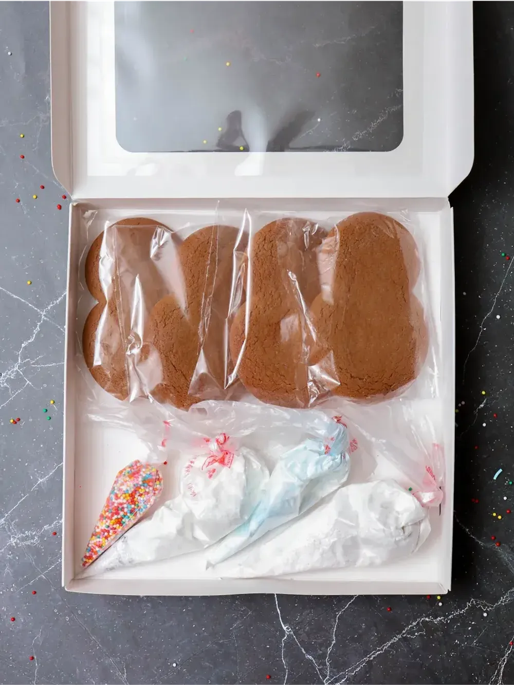 Набор для росписи "8 Марта" из шоколадного теста