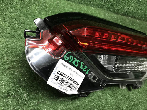 Фонарь правый внутренний Toyota RAV4 5 XA50 18-нв