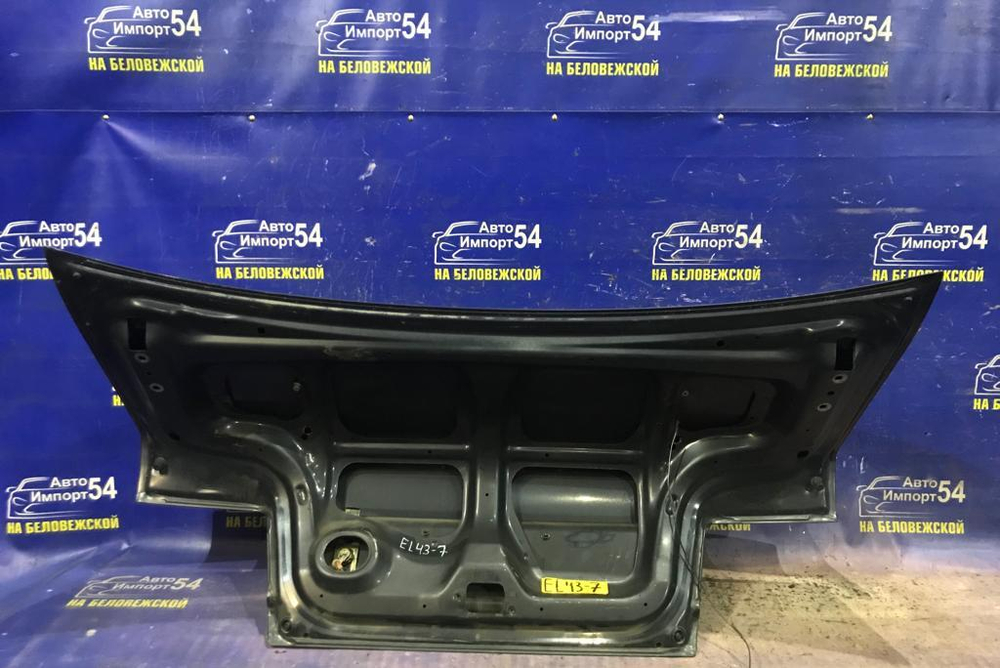 Крышка багажника TOYOTA TERCEL 1994