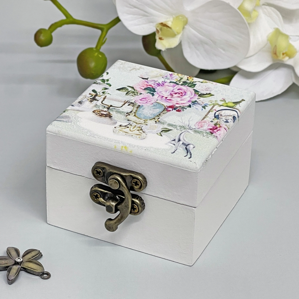 Шкатулка деревянная с зеркалом «МАРЦИПАН», пудровые пионы, 6.5*6.5*4.5см (в коробке)