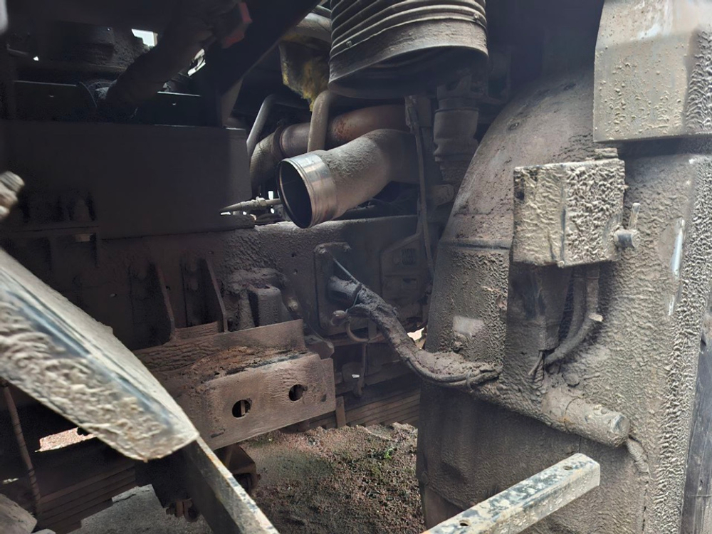Shacman (Shaanxi) SX* 8x4 Самосвал SX33186V366 (Дизельный, 11,6 л, 423 л.с., МТ)