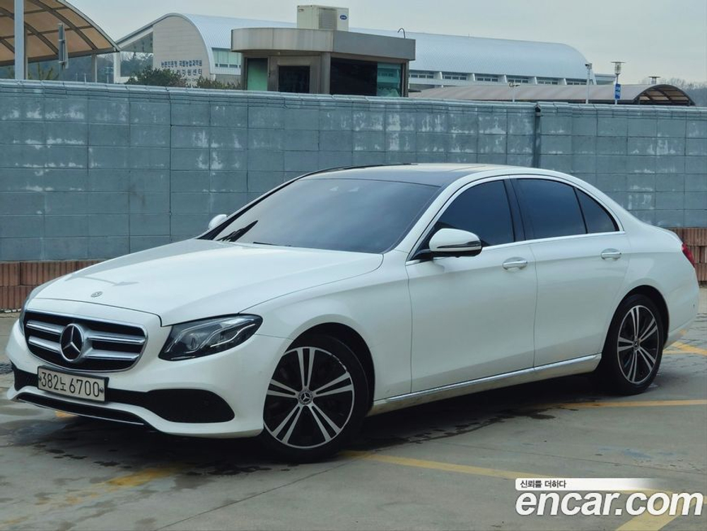 Mercedes-Benz E-Class W213 E300 Avangarde (02.2020)