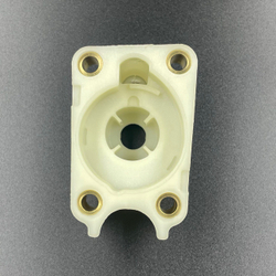 Корпус помпы охлаждения Suzuki DF 4-6(A) (Suzuki)