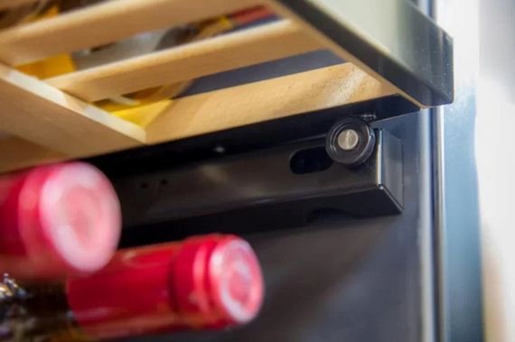 Винный холодильник Cold Vine C121-KBT1