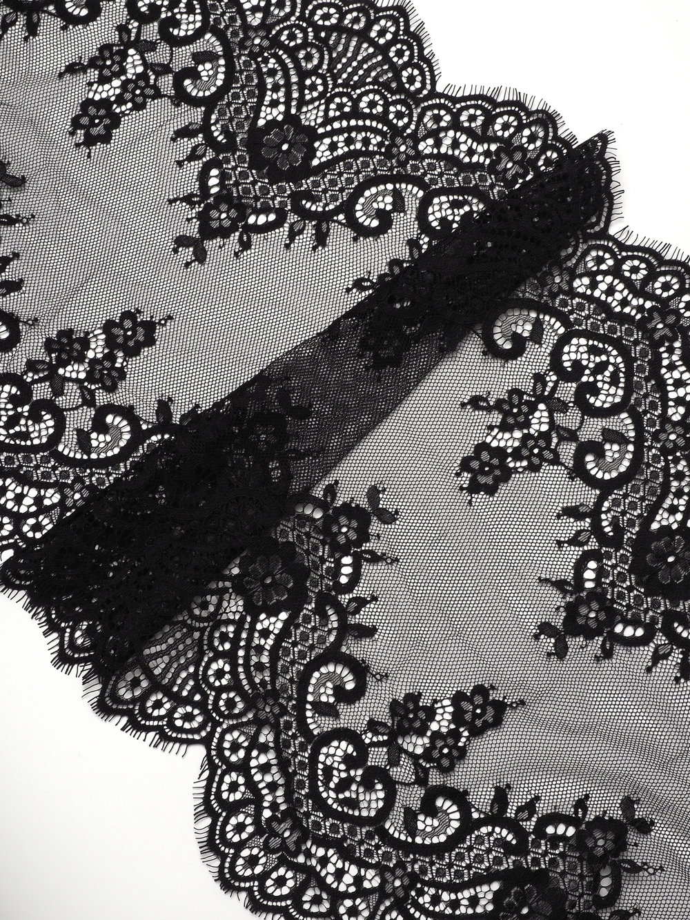 Кружево шантильи черное неэластичное ширина 36 см купон 2,9 м С БРАКОМ