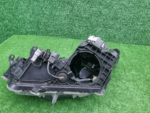 Фара правая Toyota RAV4 4 CA40 (2015-2019) LED