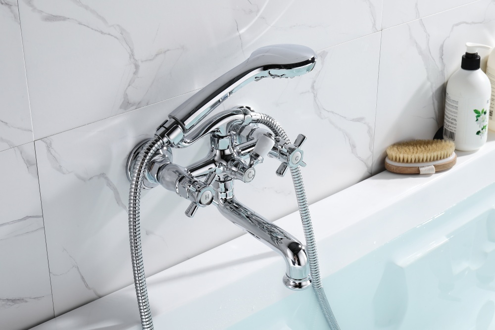 15031 Смеситель двухвент для ванны короткий  GANZER (6/1шт)