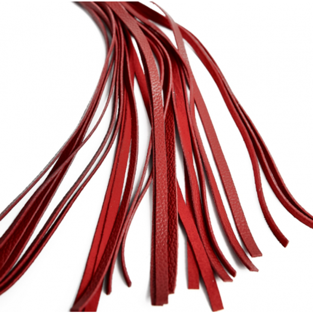 Флоггер из красной кожи с хромированной ручкой