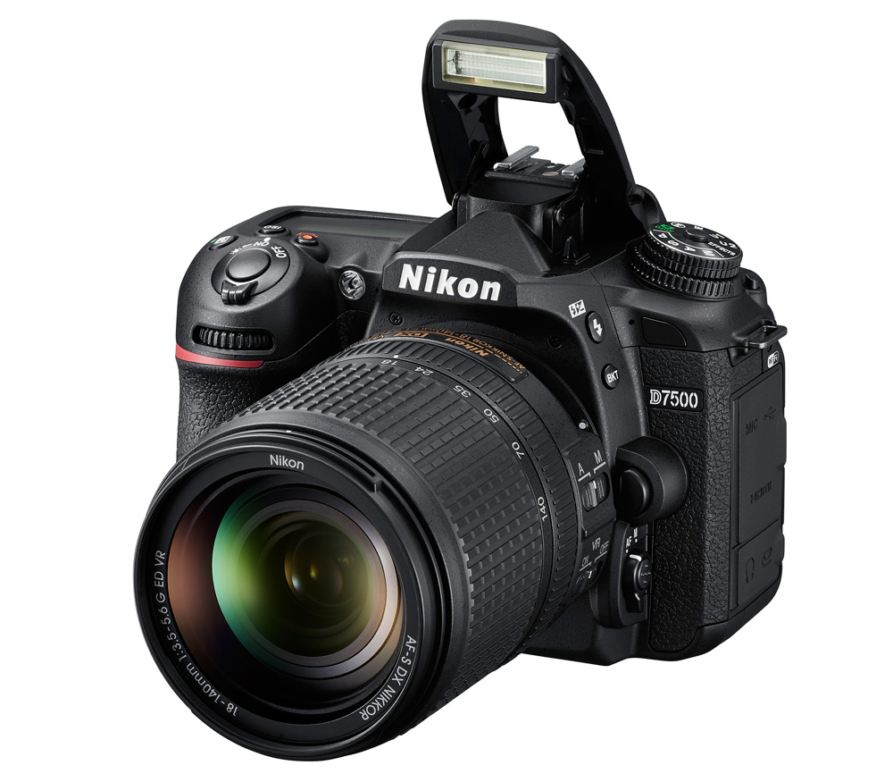 Зеркальный фотоаппарат Nikon D7500 Kit 18-140mm VR DX
