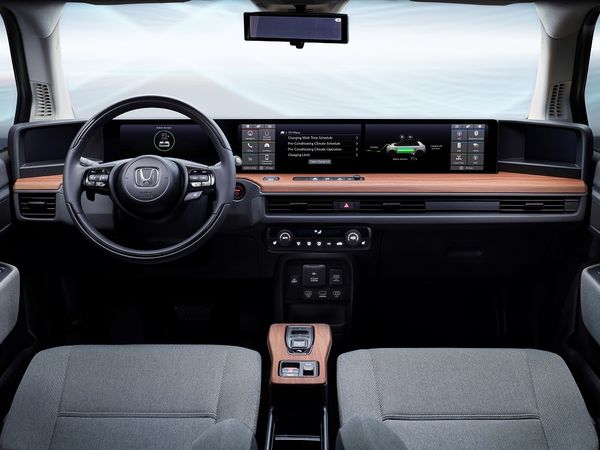 Honda открывает предзаказы на электромобиль Honda-e