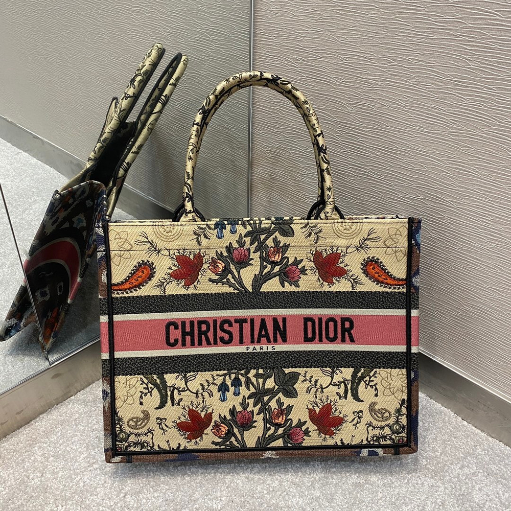 Christian Dior Book Tote 36 cm