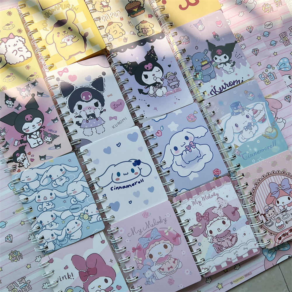 Миниатюрный блокнот "Capybara and Sanrio"
