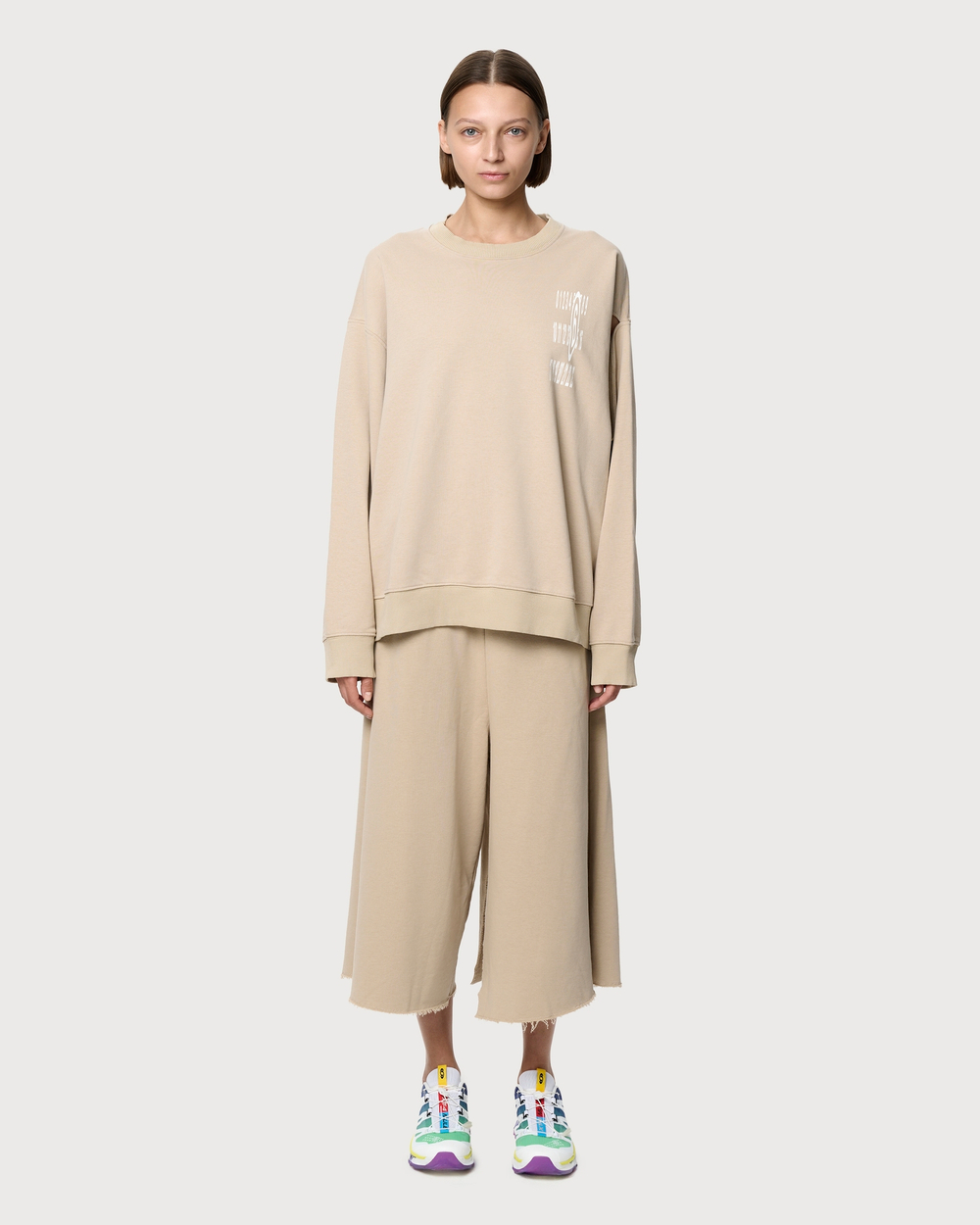 MM6 MAISON MARGIELA СВИТШОТ-ТРАНСФОРМЕР ЖЕНСКИЙ С ЛОГОТИПОМ БРЕНДА БЕЖЕВЫЙ