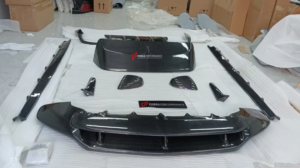 Обвес из кованого карбона для Bentley Bentayga 2020+ Бентли Бентайга