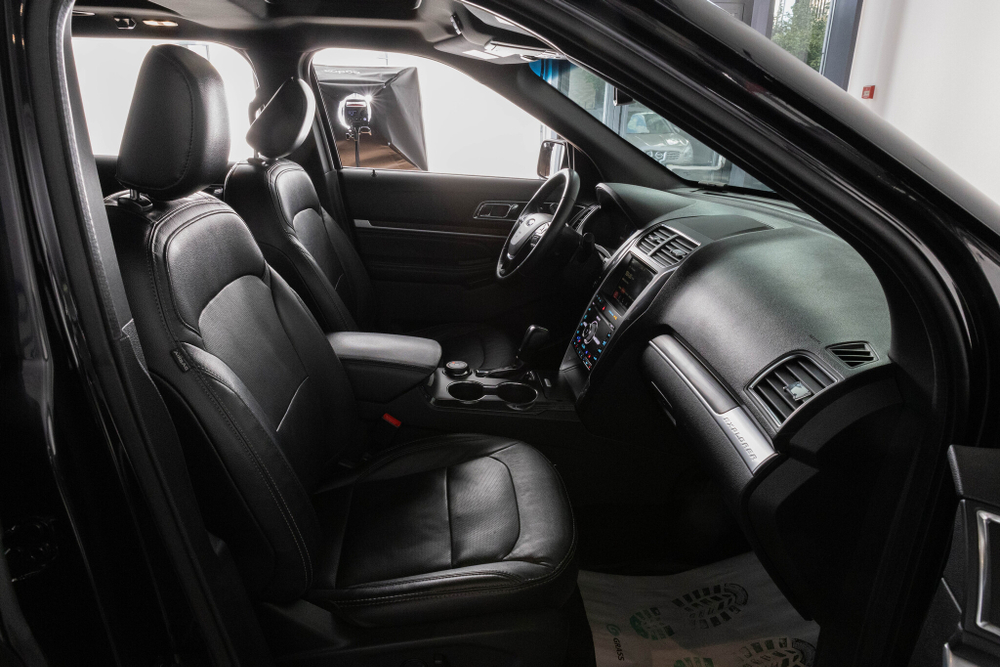 Ford Explorer, 2018 год