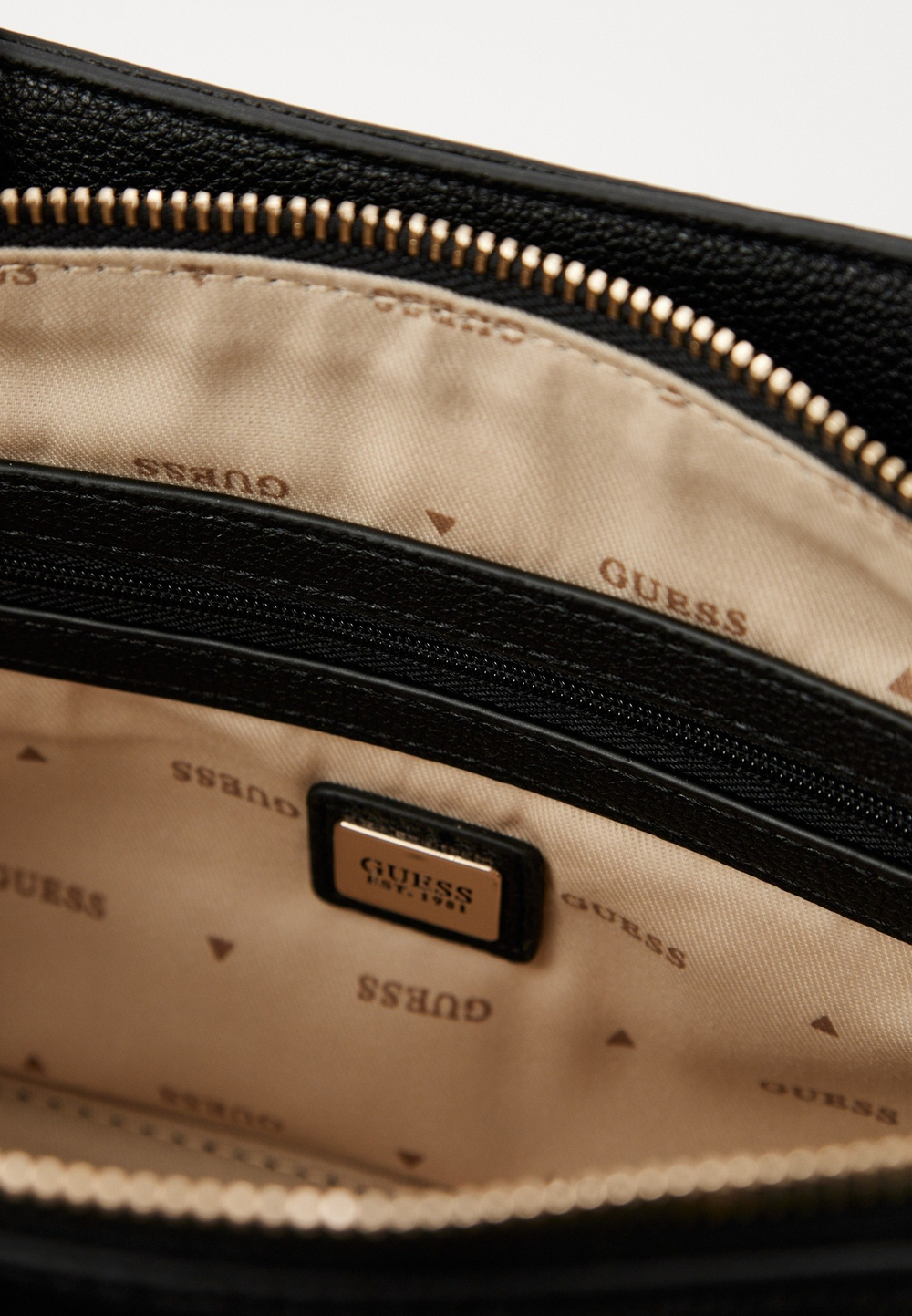 Сумка  женская  GUESS