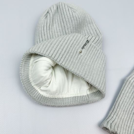 Шапка со снудом, Серое облако