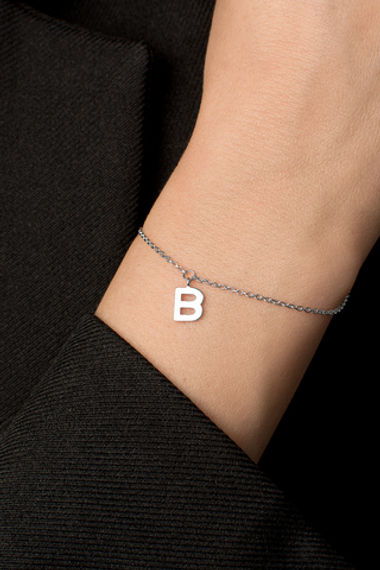 Серебряный браслет с буквой "В"