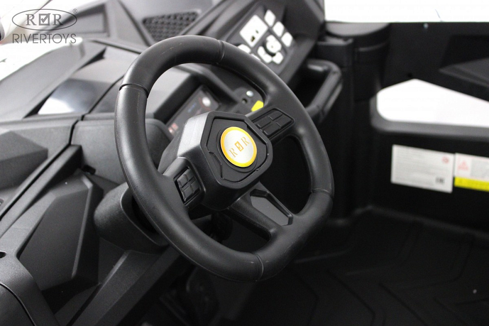 Детский электромобиль RiverToys M222MM белый