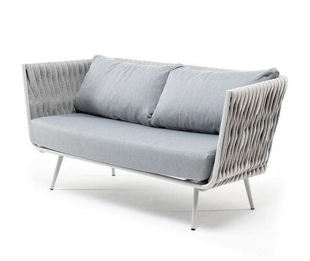 "Монако" диван 2-местный плетеный из роупа, каркас алюминий светло-серый (RAL7035) шагрень, роуп светло-серый 40 мм, ткань светло-серая