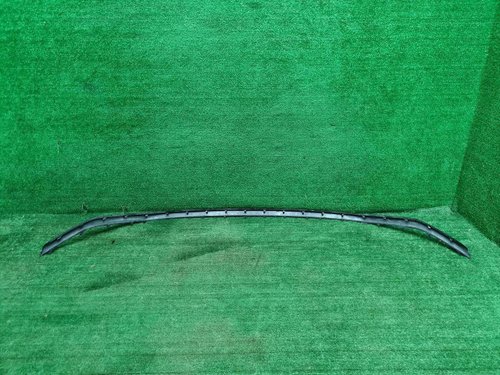 Молдинг переднего бампера Audi Q8 (18-23) S-line