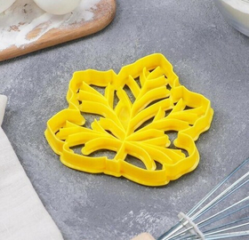 Форма для вырезки теста "Осенний лист"