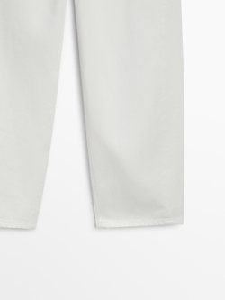 Massimo Dutti Джинсы свободного кроя со средней посадкой, белый