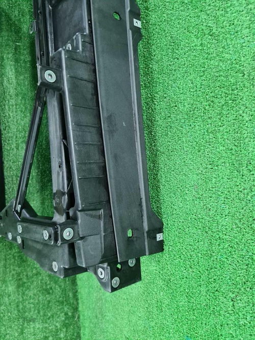 Телевизор GAC GS8 1 (2016-2023)