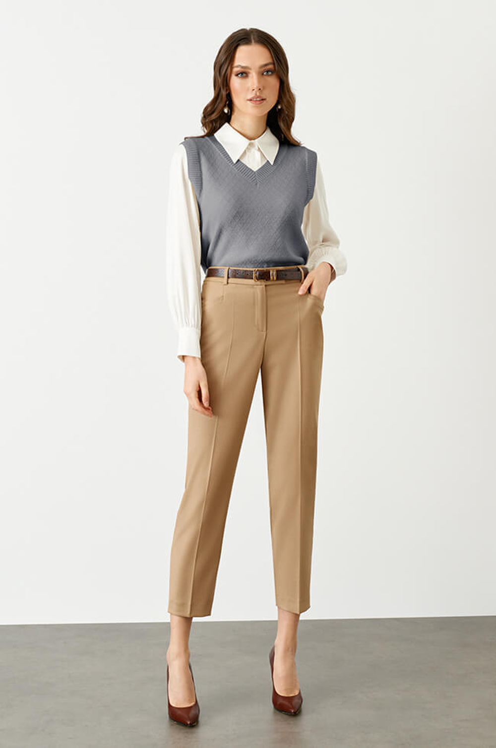 22742 Жилет женский (серый)