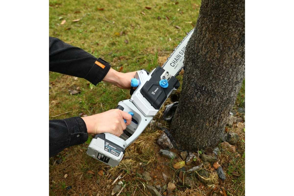 Пила цепная аккумуляторная в кейсе Deko DKCHS 40 PRO, 2х20В, 2x4.0Ач, 2 з/у (063-4357)