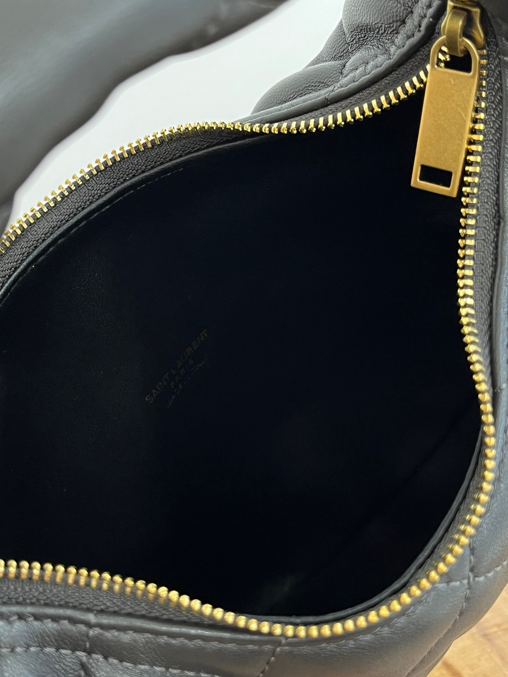 ICARINO В СТЕГАНОЙ НАППЕ