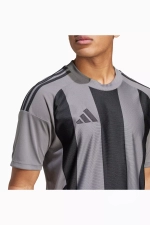 Футболка adidas Striped 24
