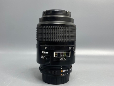 Nikon 105mm f/2.8D AF Micro Nikkor