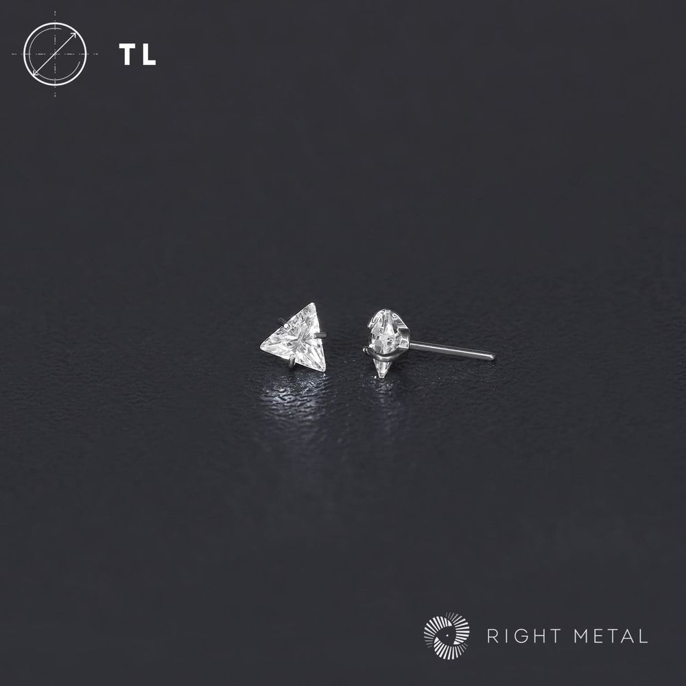 Cubic Zirconia Triangle Crystal Б/Р
