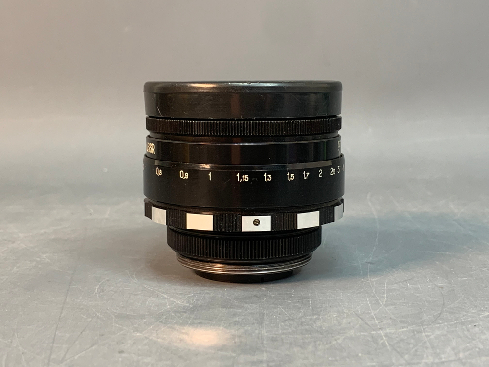 Helios-44-2 Небольшое помутнение внутри линзы