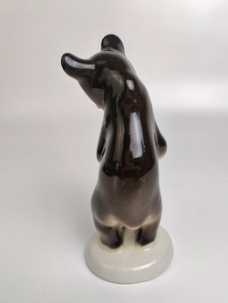 Фарфоровая статуэтка  "Медвежонок бурый стоящий" ЛФЗ