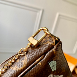 Louis Vuitton Mini Pochette Accessoires