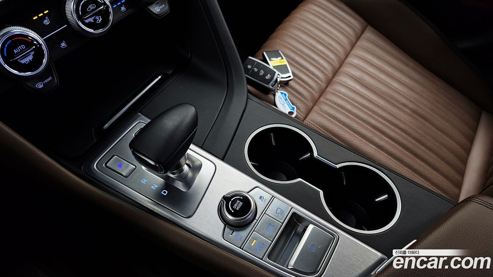 Genesis G70 2.0T AWD (10.2019)