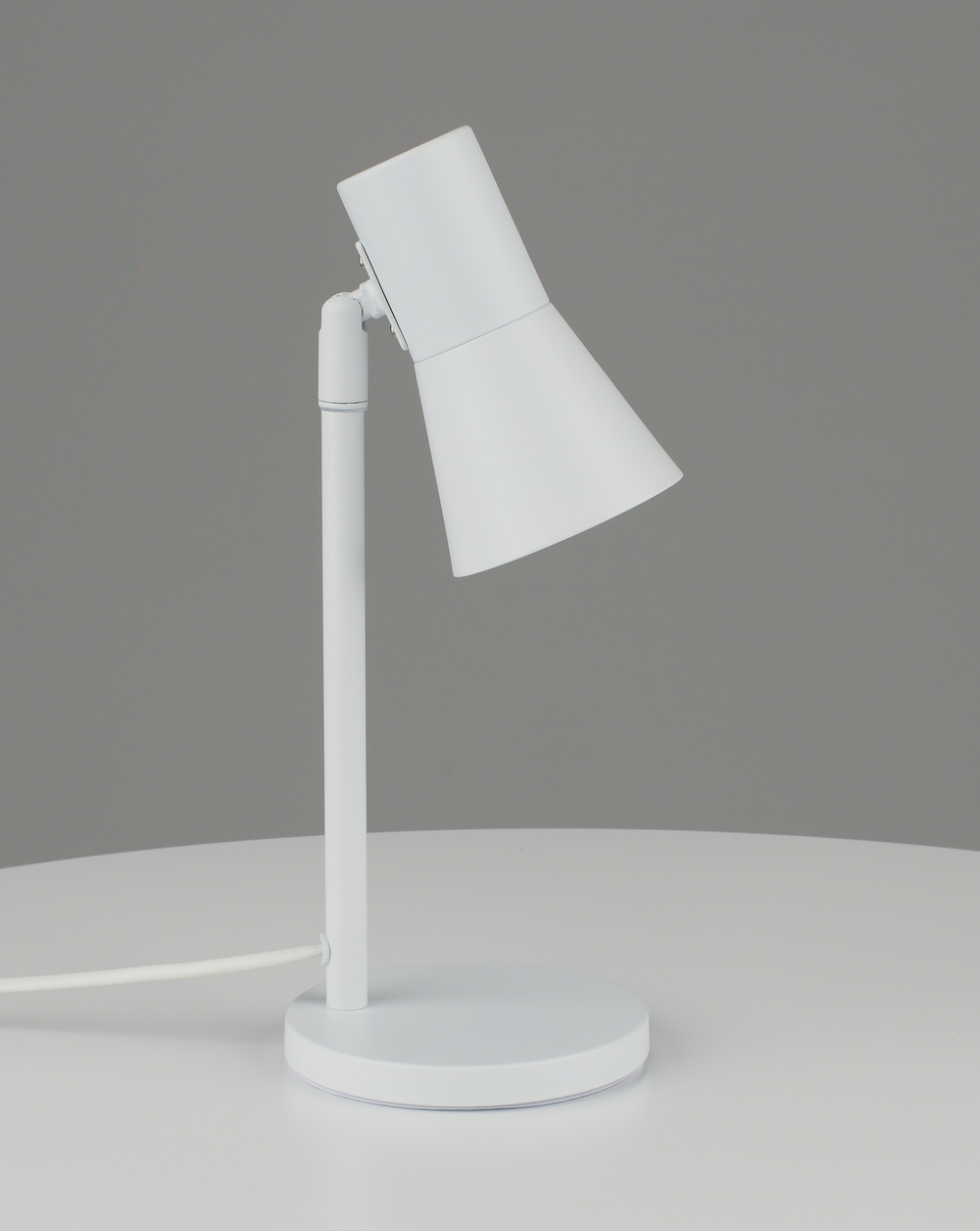 Лампа настольная Moderli V11324-1T Melro