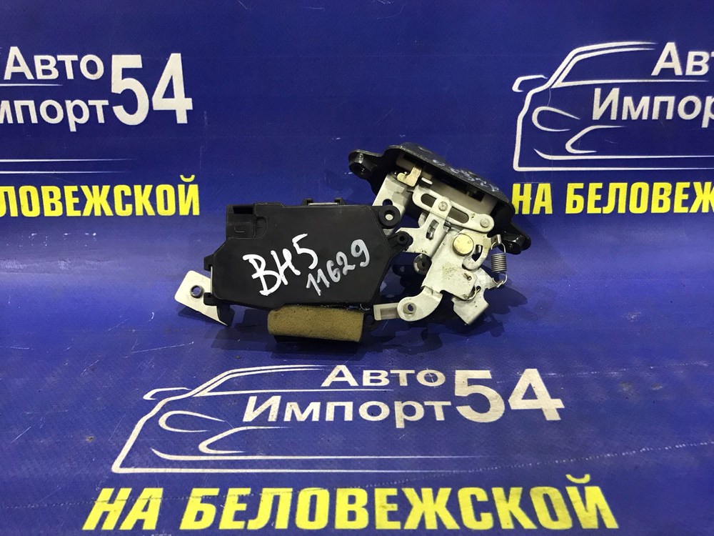 Замок багажника SUBARU LEGACY 1998-2003