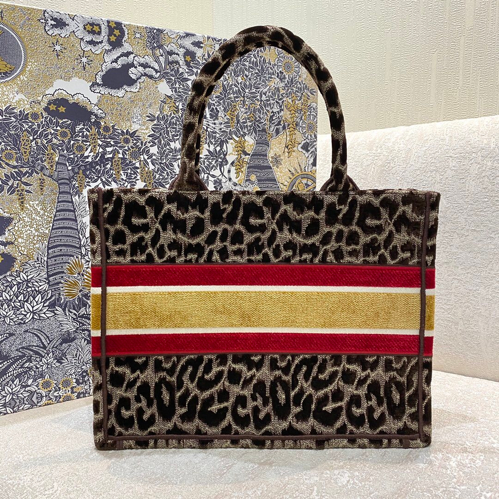 Christian Dior Book Tote 36 cm