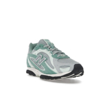 NEW BALANCE 204L x KITH Bluebell