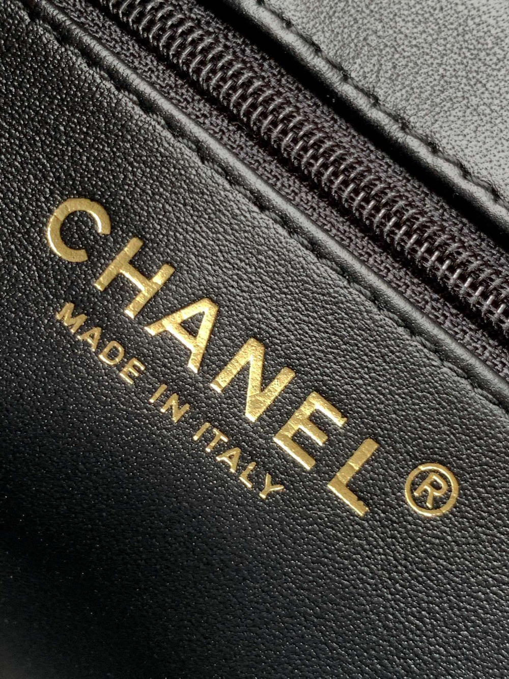 Chanel Bag 19 cm